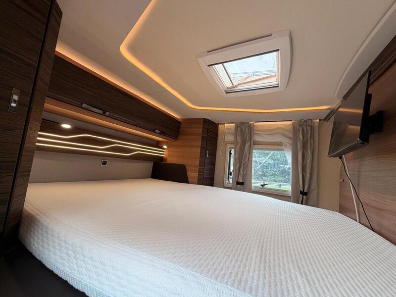 Knaus Sun I 900 LX 2184 2dr Motorhome Automatic Diesel - U10731