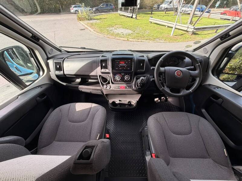 Hymer Free 540 Blue Evolution - 5.4m Campervan - U10739