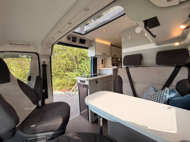Hymer Free 540 Blue Evolution - 5.4m Campervan - U10739