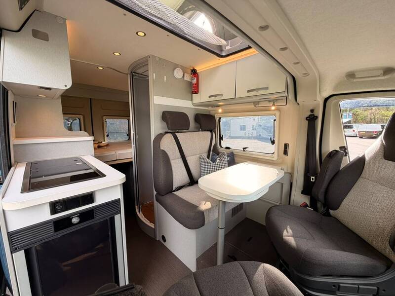 Hymer Free 540 Blue Evolution - 5.4m Campervan - U10739