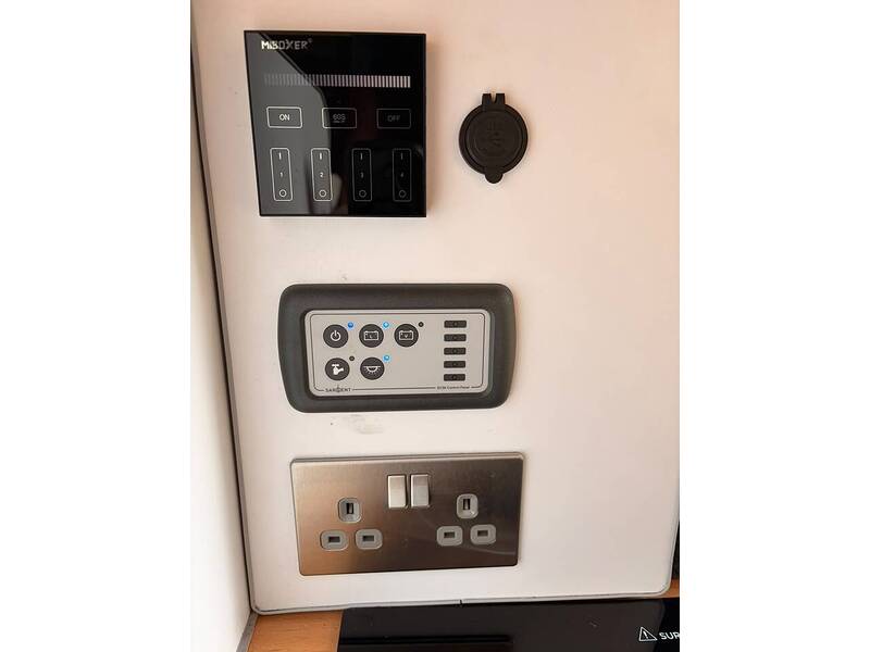 Volkswagen Crafter CR35 Trendline Campervan - U10746
