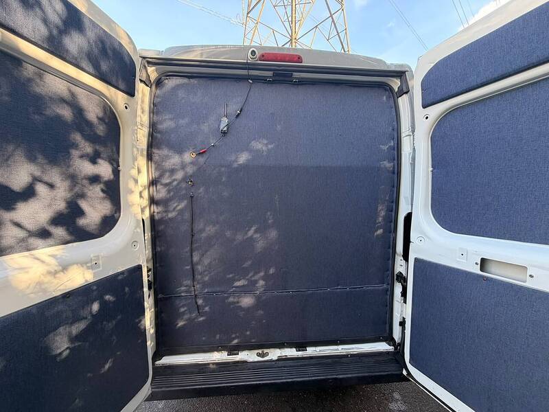 Peugeot Boxer 3 berth Campervan - U10748