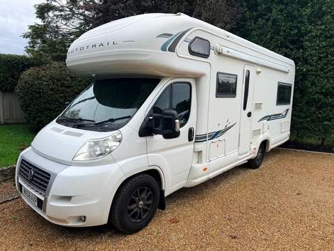 Autotrail Apache 700 K-Yacht Tekno Line Motorhome 2 Diesel
