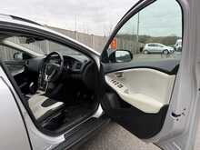 Volvo V40 Cross Country D2 SE Nav - U1014