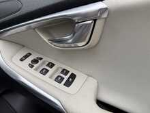Volvo V40 Cross Country D2 SE Nav - U1014