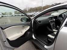 Volvo V40 Cross Country D2 SE Nav - U1014