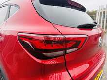 MG MG ZS T-GDI Exclusive - U1019