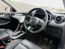MG MG ZS T-GDI Exclusive - U1019