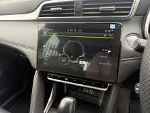 MG MG ZS T-GDI Exclusive - U1019