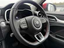 MG MG ZS T-GDI Exclusive - U1019