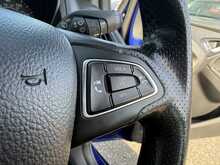 Ford Focus T EcoBoost ST-Line - U1020