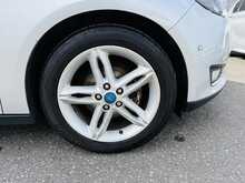 Ford Focus T EcoBoost Titanium - U1021