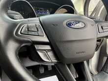 Ford Focus T EcoBoost Titanium - U1021