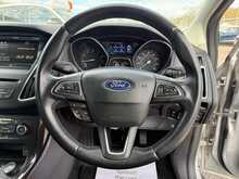 Ford Focus T EcoBoost Titanium - U1021