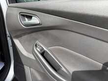 Ford Focus T EcoBoost Titanium - U1021