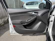 Ford Focus T EcoBoost Titanium - U1021