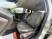 Ford Focus T EcoBoost Titanium - U1021