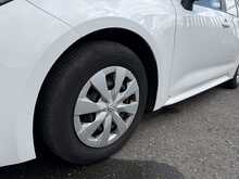 Toyota Corolla VVT-h - U1022