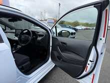 Toyota Corolla VVT-h - U1022