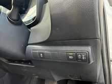 Toyota Corolla VVT-h - U1022