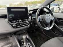 Toyota Corolla VVT-h - U1022