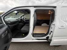 Vauxhall Combo Turbo D 2300 Pro - U1024
