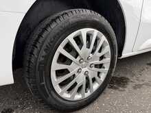 Vauxhall Vivaro Turbo D 2900 Pro - U1028