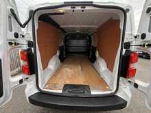 Vauxhall Vivaro Turbo D 2900 Pro - U1028