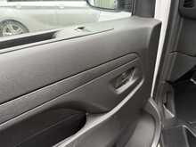 Vauxhall Vivaro Turbo D 2900 Pro - U1028