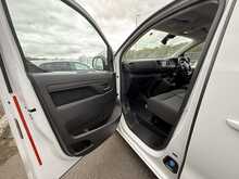 Vauxhall Vivaro Turbo D 2900 Pro - U1028