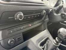 Vauxhall Vivaro Turbo D 2900 Pro - U1028