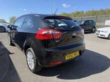 Kia Rio 2 - U1031