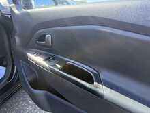 Kia Rio 2 - U1031