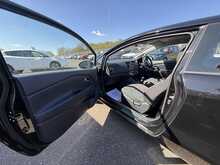 Kia Rio 2 - U1031