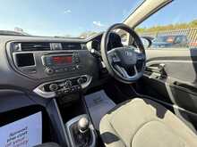 Kia Rio 2 - U1031
