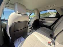 Land Rover Range Rover Velar D180 R-Dynamic HSE - U1033