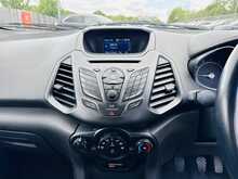 Ford EcoSport Zetec - U1047