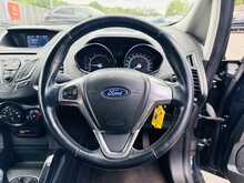 Ford EcoSport Zetec - U1047
