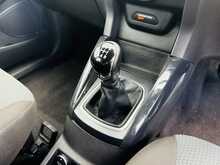 Ford EcoSport Zetec - U1047