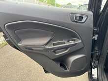 Ford EcoSport Zetec - U1047