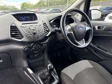 Ford EcoSport Zetec - U1047