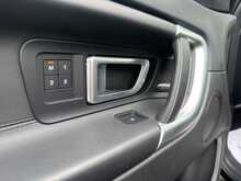 Land Rover Discovery Sport SD4 HSE Luxury - U1051