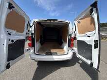 Peugeot Expert BlueHDi 1000 Asphalt Premium + - U1059