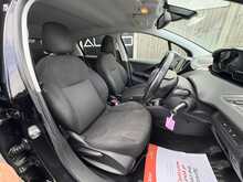 Peugeot 208 PureTech Allure - U1068