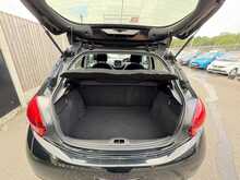 Peugeot 208 PureTech Allure - U1068