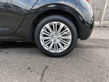Peugeot 208 PureTech Allure - U1068