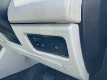 Land Rover Discovery Sport SD4 HSE Luxury - U1070