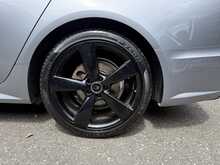 Audi A6 Saloon TDI ultra Black Edition - U1083