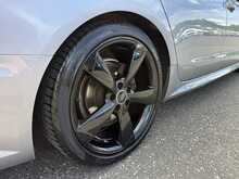 Audi A6 Saloon TDI ultra Black Edition - U1083