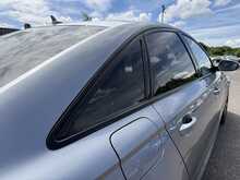 Audi A6 Saloon TDI ultra Black Edition - U1083